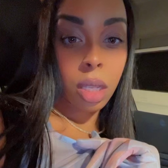 Meet your Posher, Jennifer - Picture 1 of 1